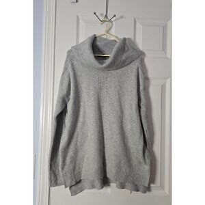 Banana Republic Womans Long Sleeve Sweater Size Medium Grey